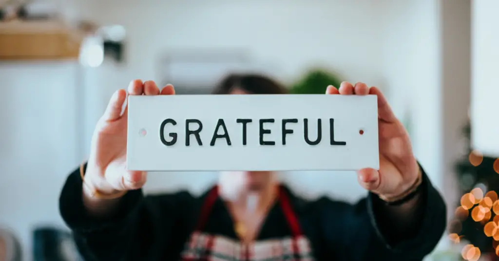 studies by psychologists showed that people who count their blessings have a more positive outlook on life, exercise more, report fewer symptoms of illness and are also more likely to help other people